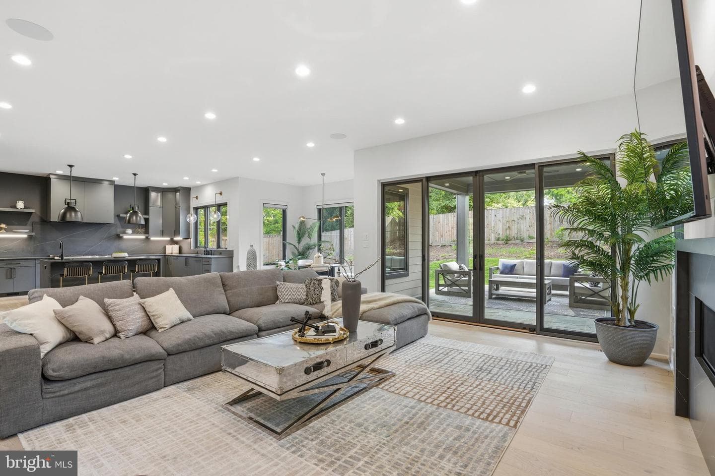 1608 Wrightson Drive photo 21