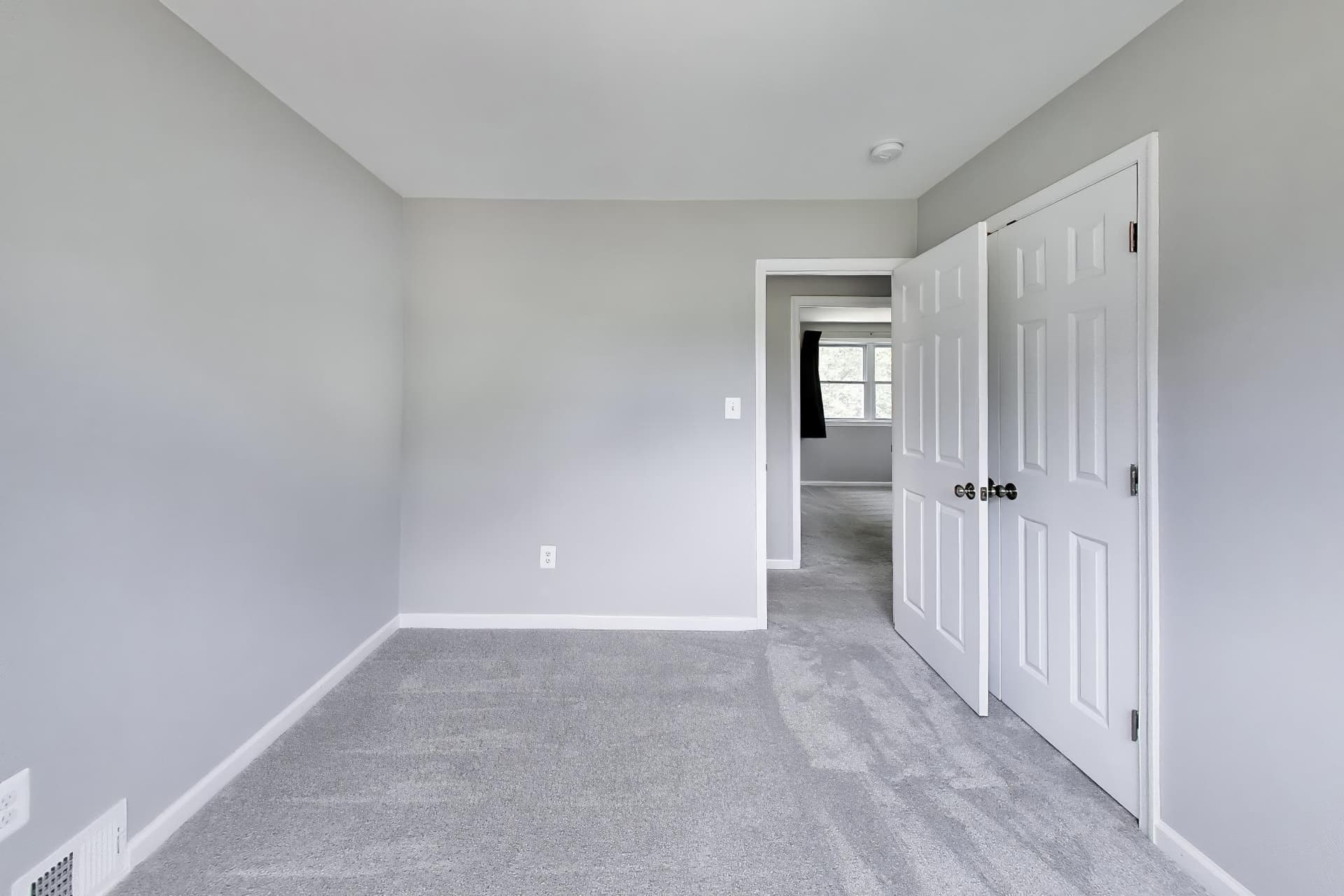 5816 Amelia Street photo 21