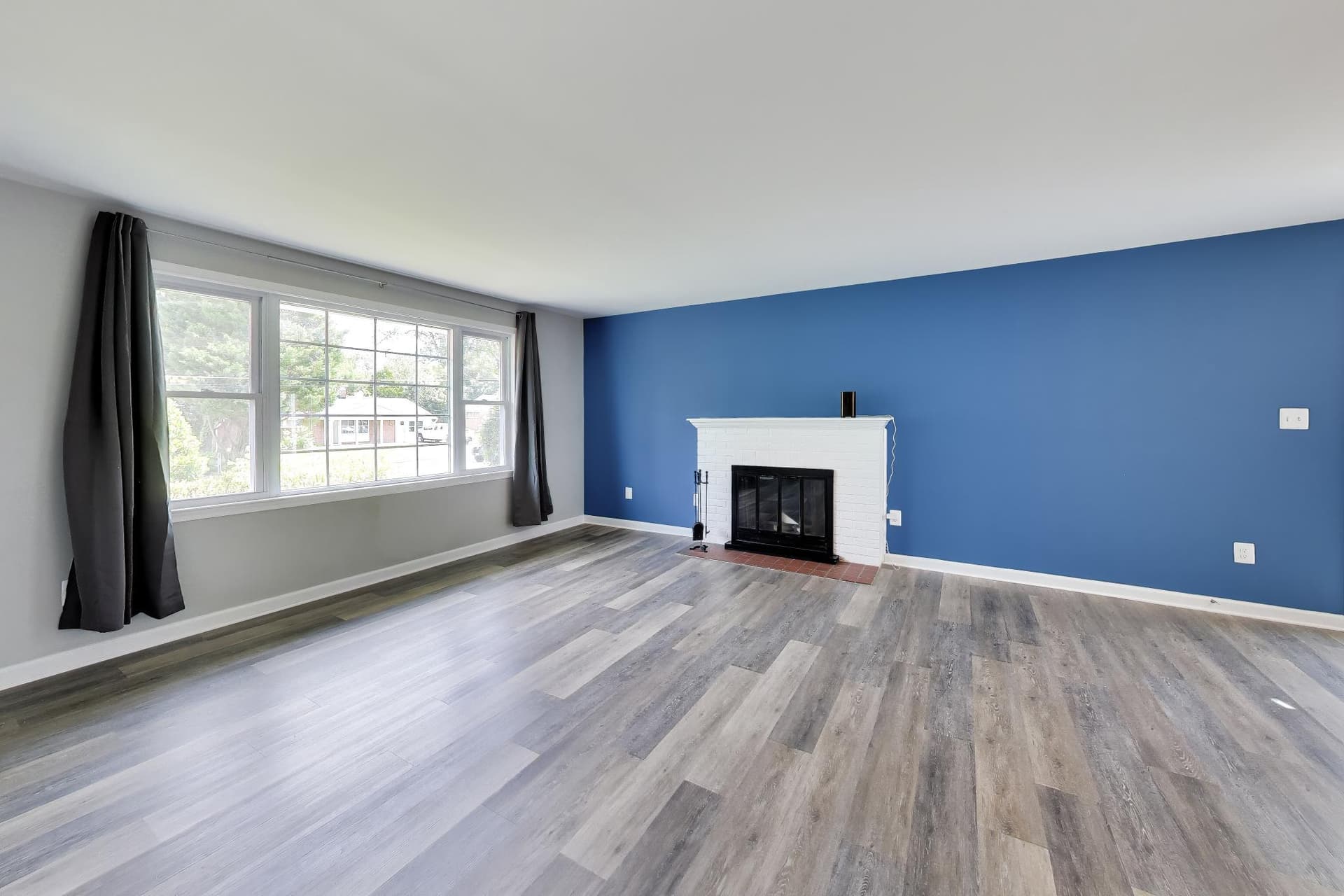 5816 Amelia Street photo 6