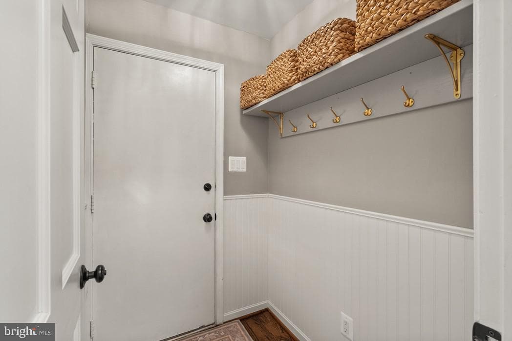 10314 Hickory Creek Court photo 15