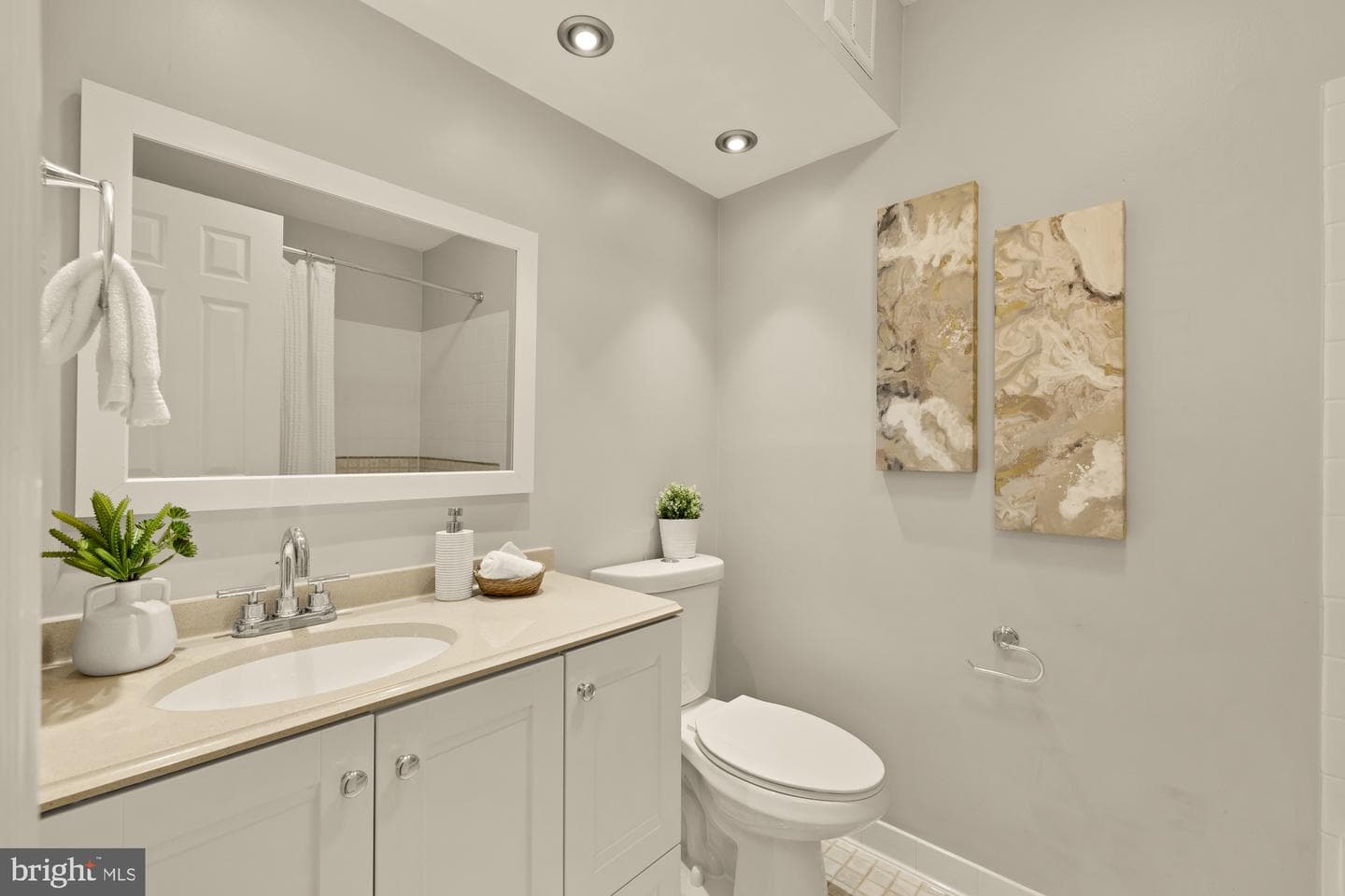 4551 Interlachen Court #h photo 11