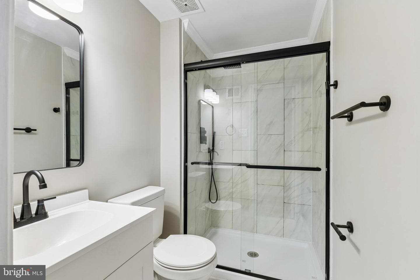 7403 Foxleigh Way photo 21