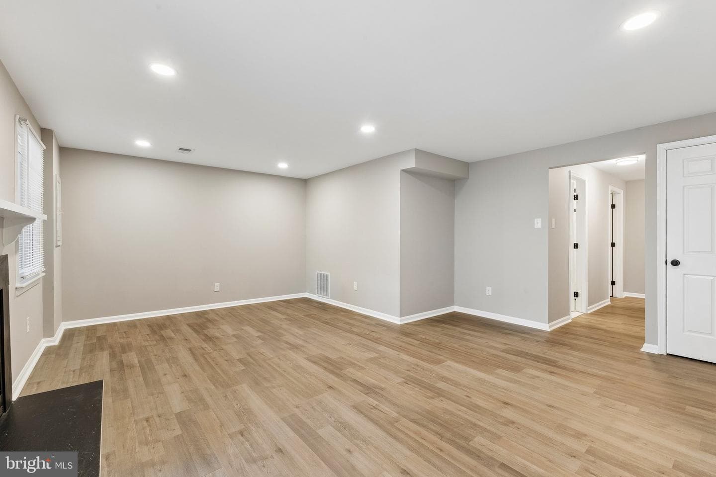 7403 Foxleigh Way photo 27