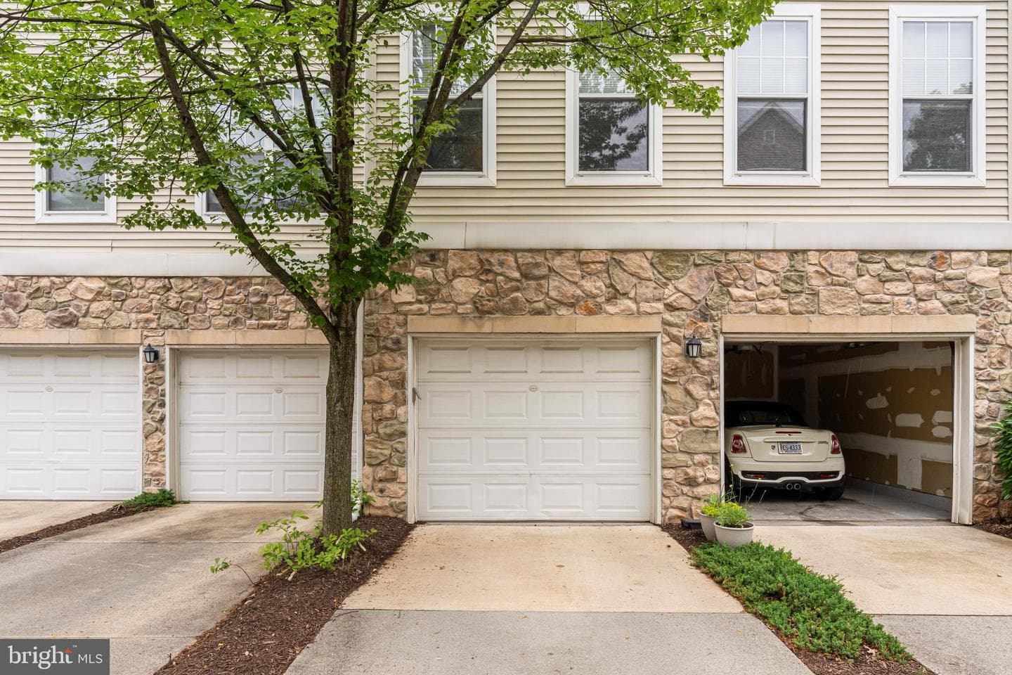 5106 Travis Edward Way #l photo 27