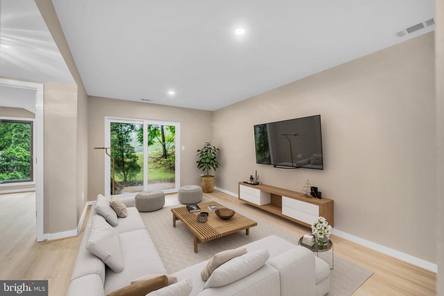1806 N Shore Court photo 15