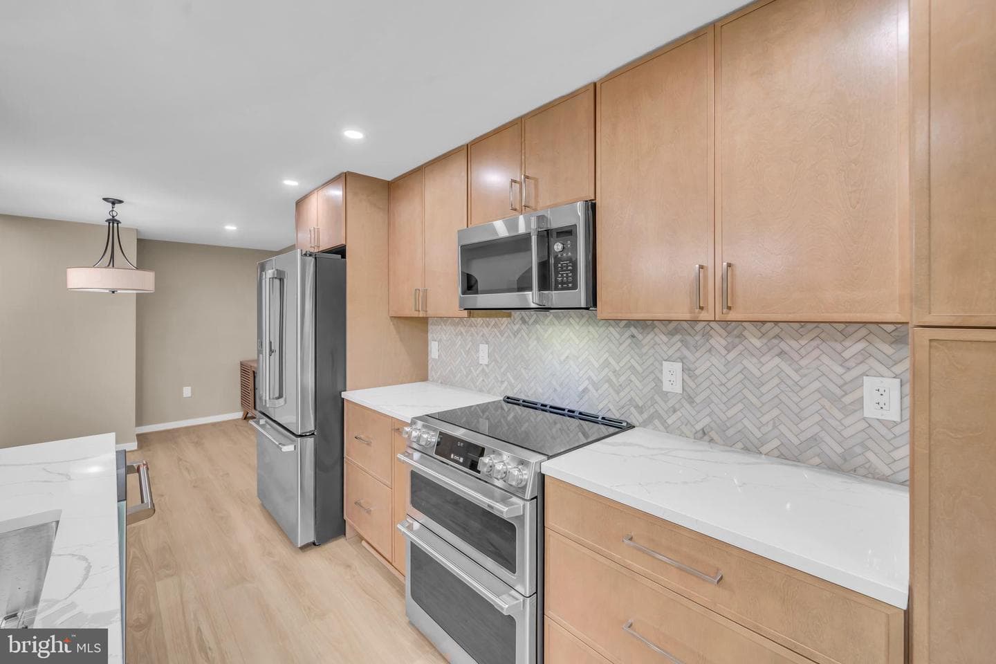 1806 N Shore Court photo 9