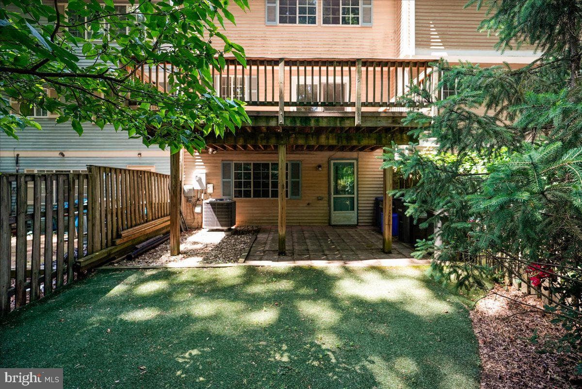 2331 Middle Creek Lane photo 3