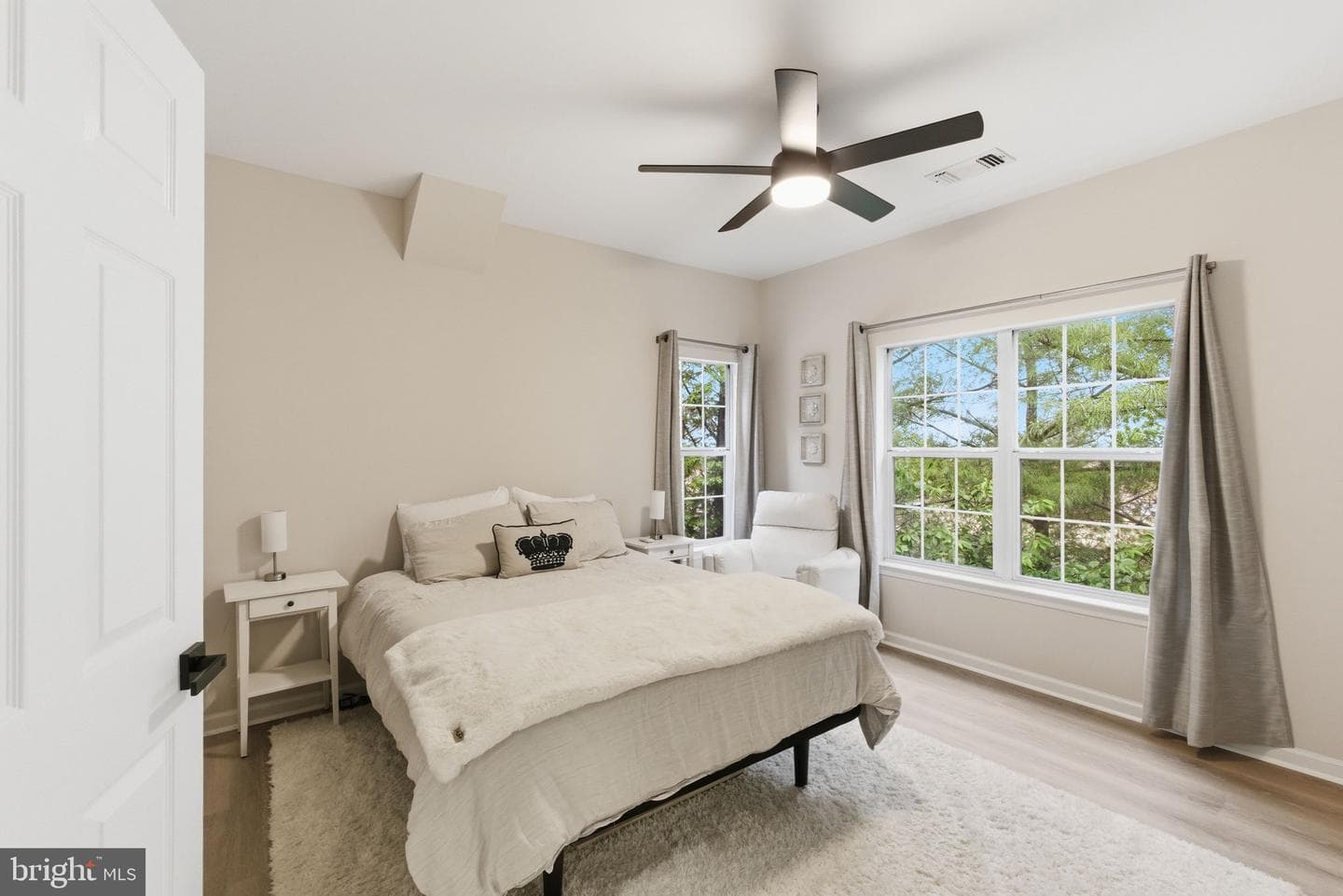 1700 Lake Shore Crest Drive #33 photo 18