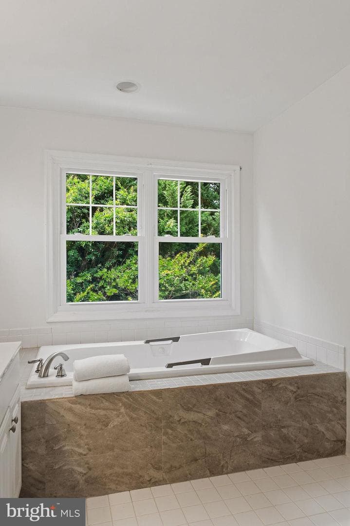 10008 Leamoore Lane photo 31