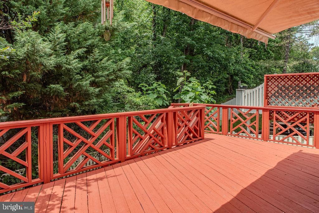 10008 Leamoore Lane photo 50