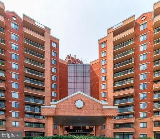 2230 George C Marshall Drive #712 photo 3