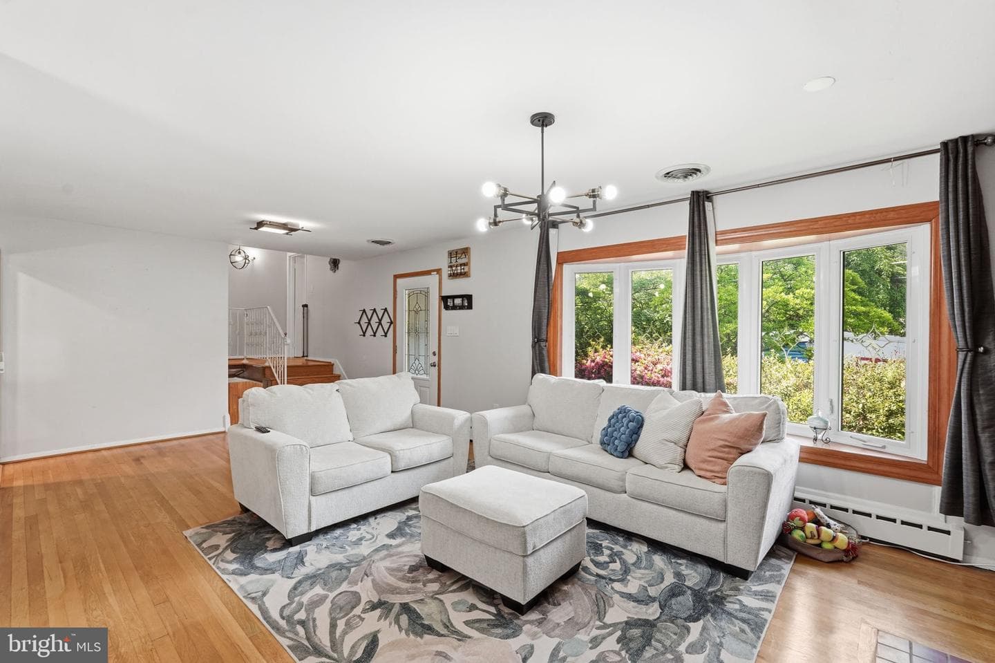 6817 Valley Brook Drive photo 3