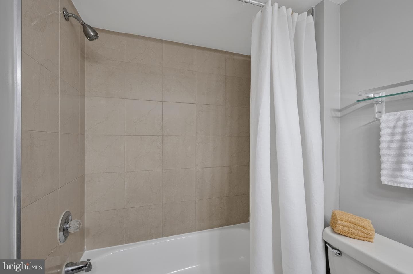 2230 George C Marshall Drive #517 photo 28