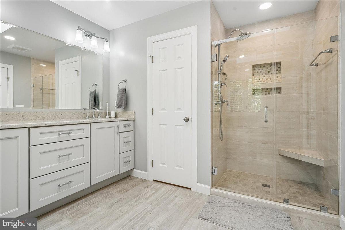 7826 Preakness Lane photo 35