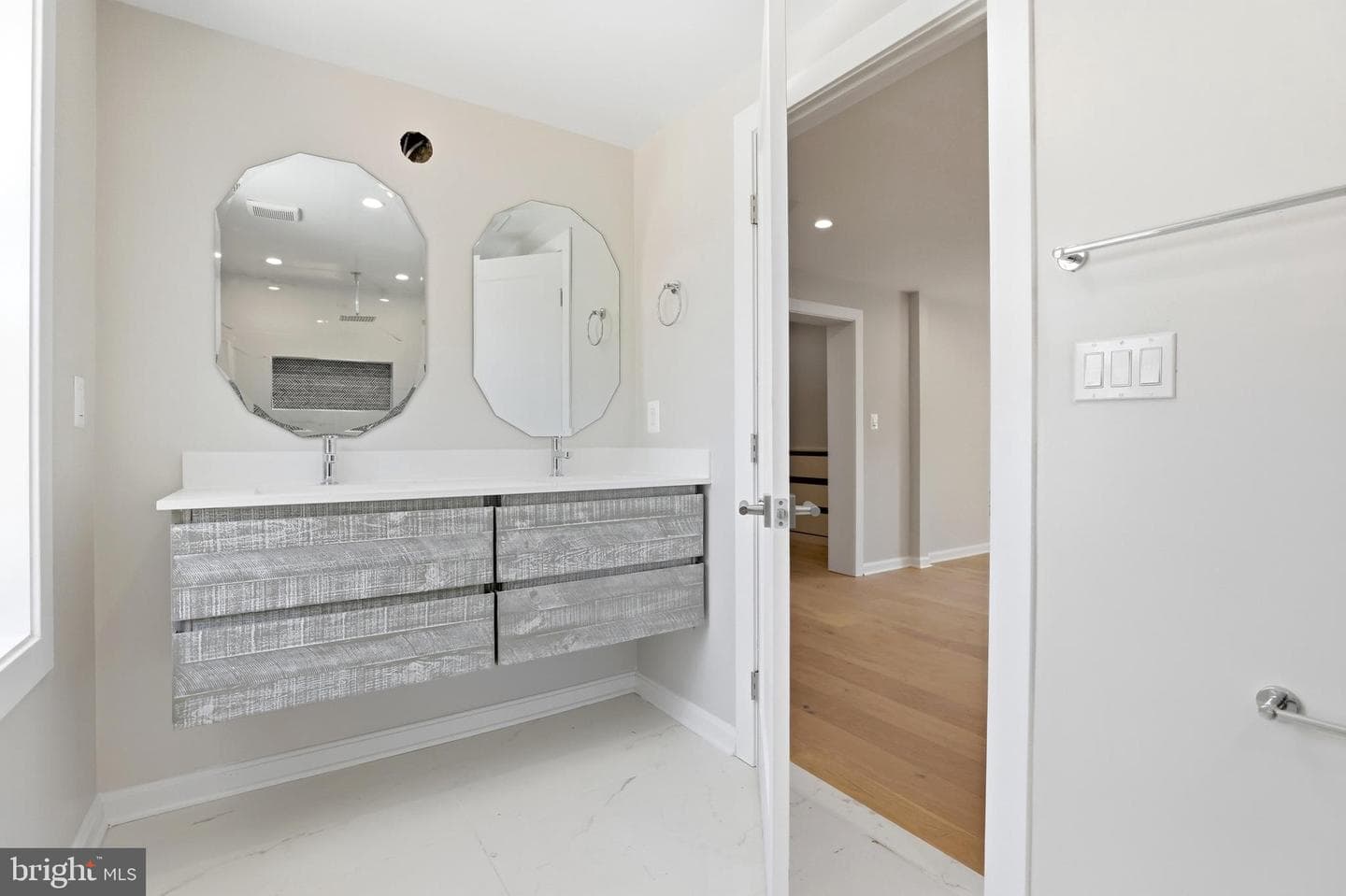6420 Spring Terrace photo 28