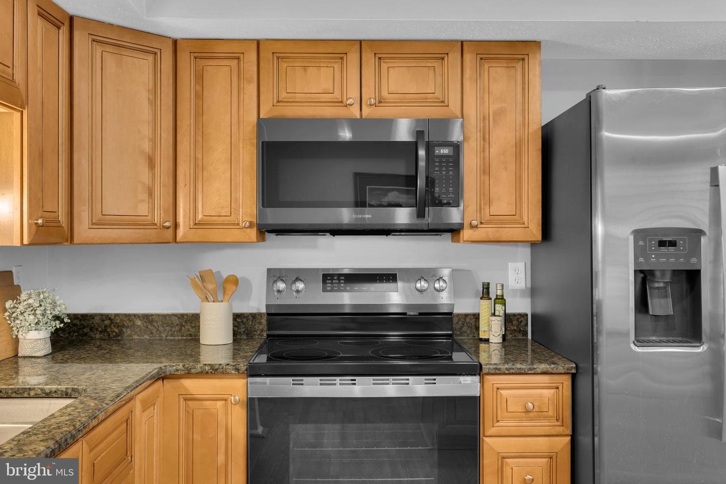 6806 Heatherway Court photo 14