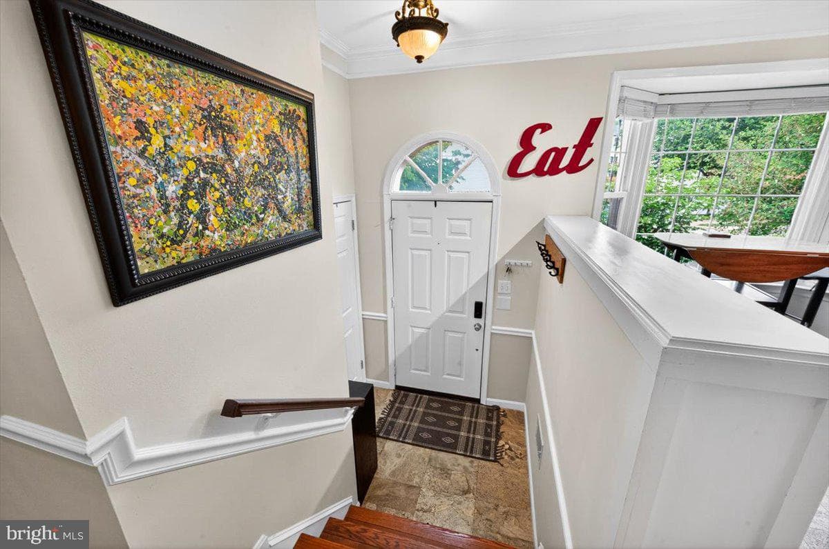 4239 Sleepy Lake Drive photo 2