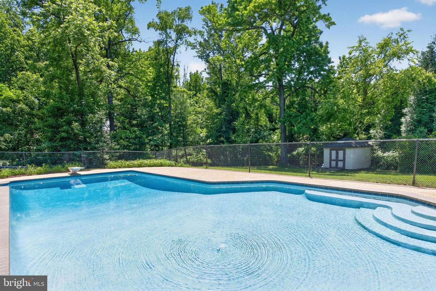 6727 Newington Road photo 3