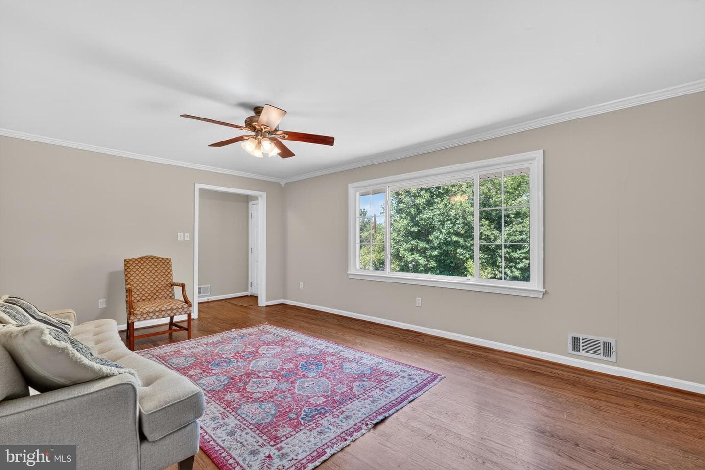 6727 Newington Road photo 9
