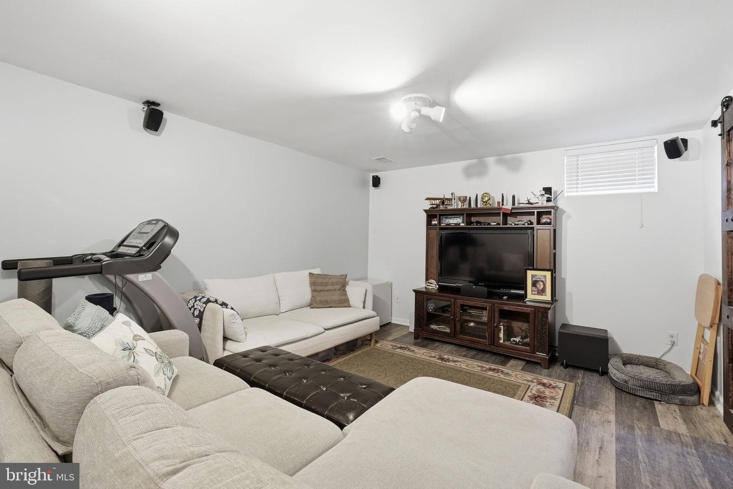 8900 Kenilworth Drive photo 40