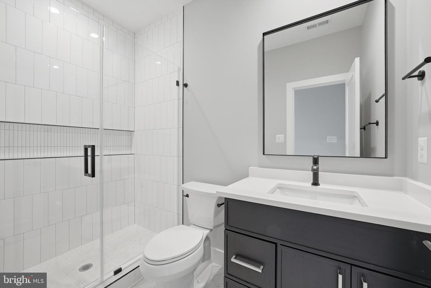 1806 Barbee Street photo 33