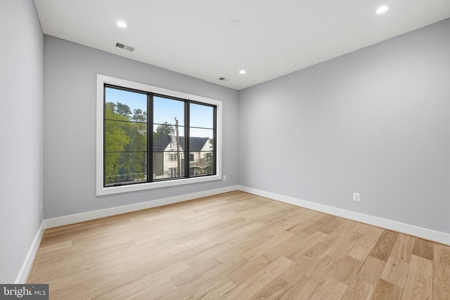 1806 Barbee Street photo 38