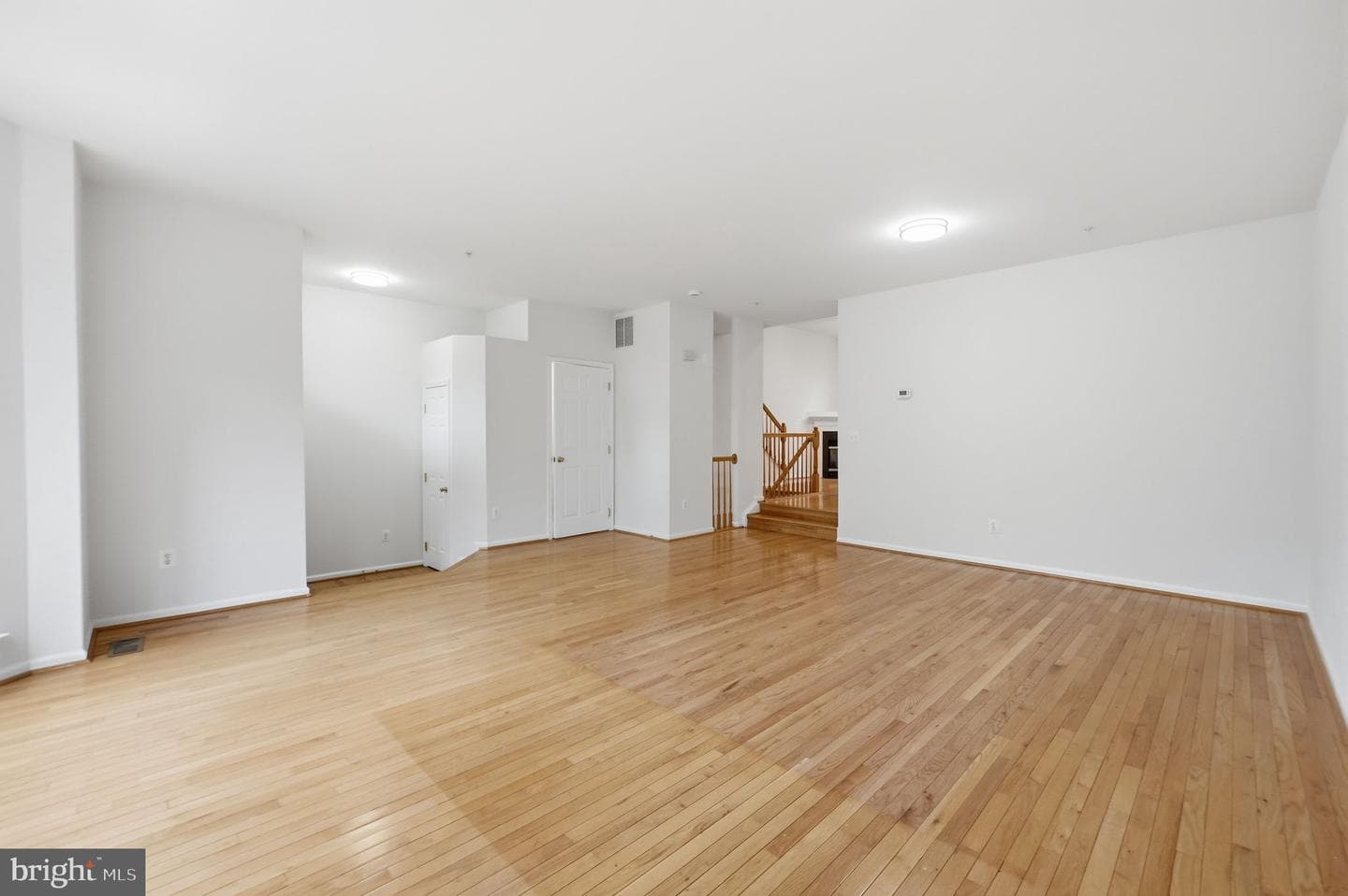 4118 Leclair Court photo 8