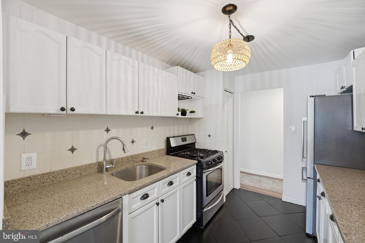 2845 Windsor Drive #303 photo 7