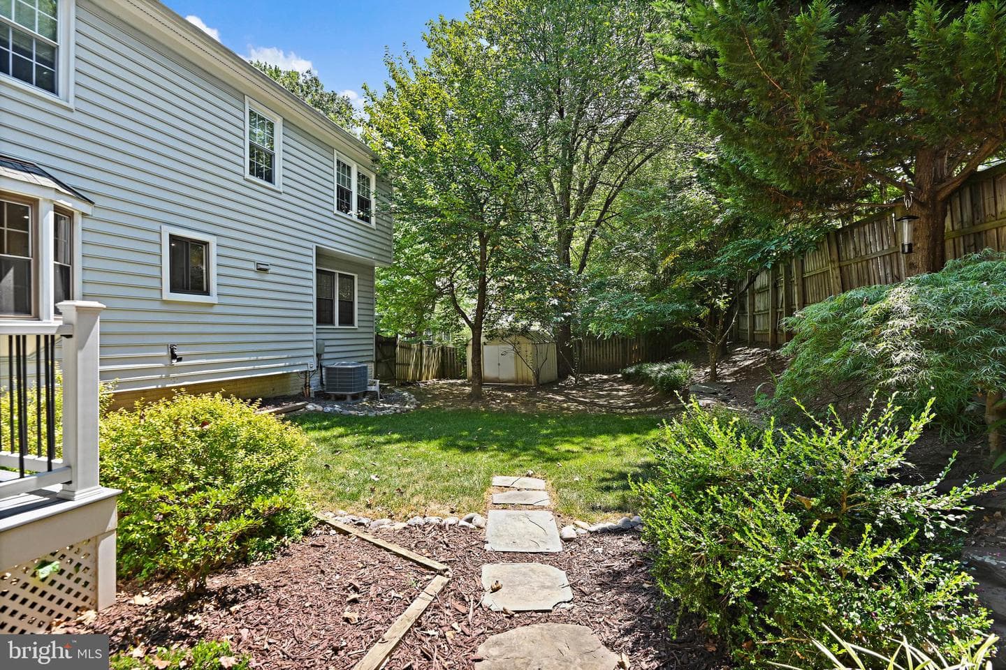 9404 Goldfield Lane photo 4