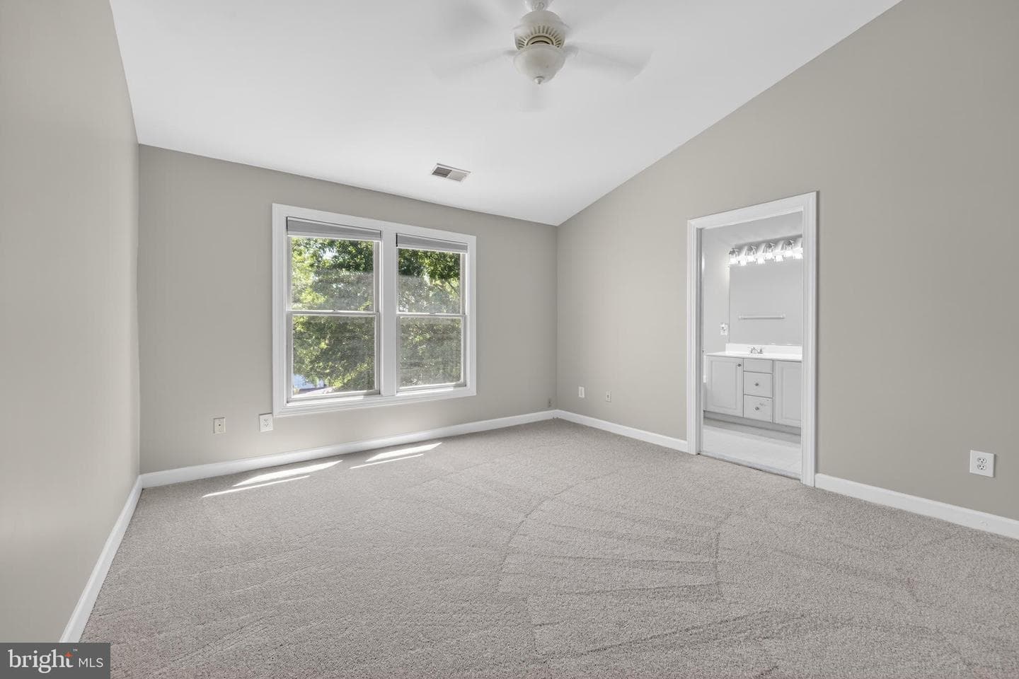 5506 Jowett Court photo 17