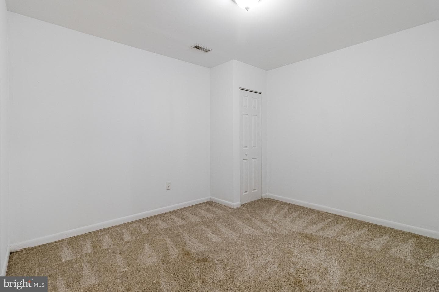 5919 Ambassador Way photo 47