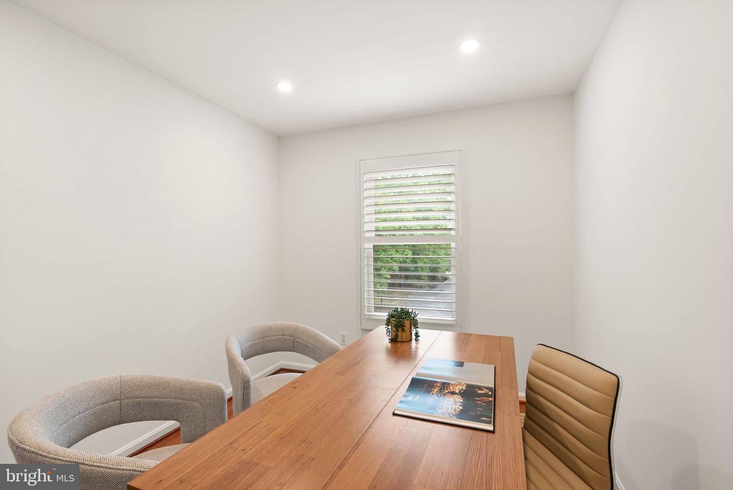 12056 Edgemere Circle photo 46