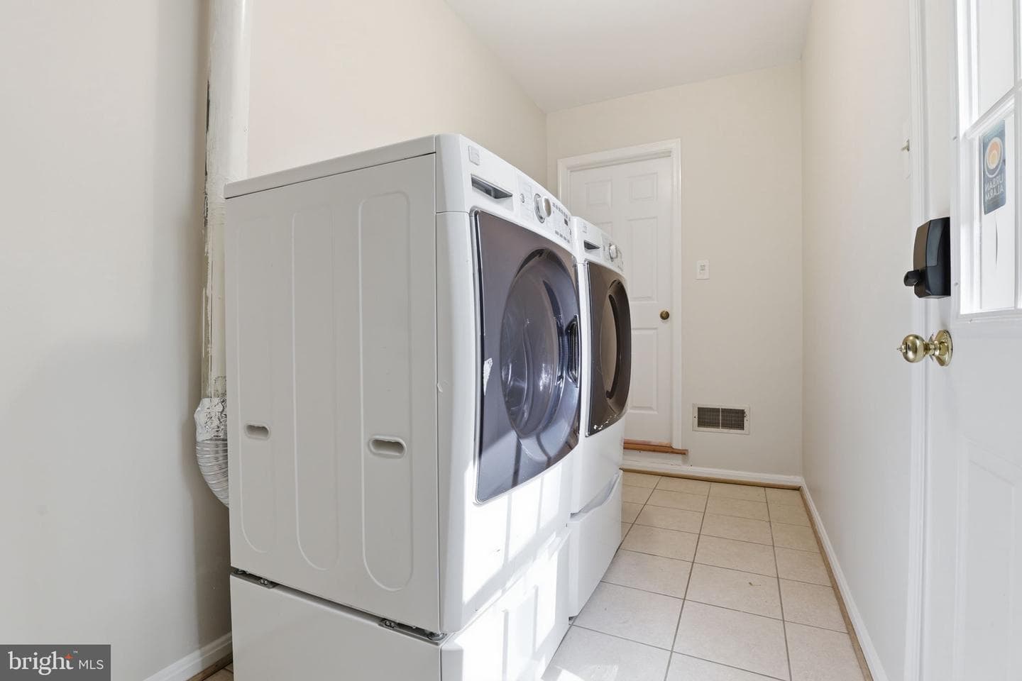 219 Apple Blossom Court photo 21