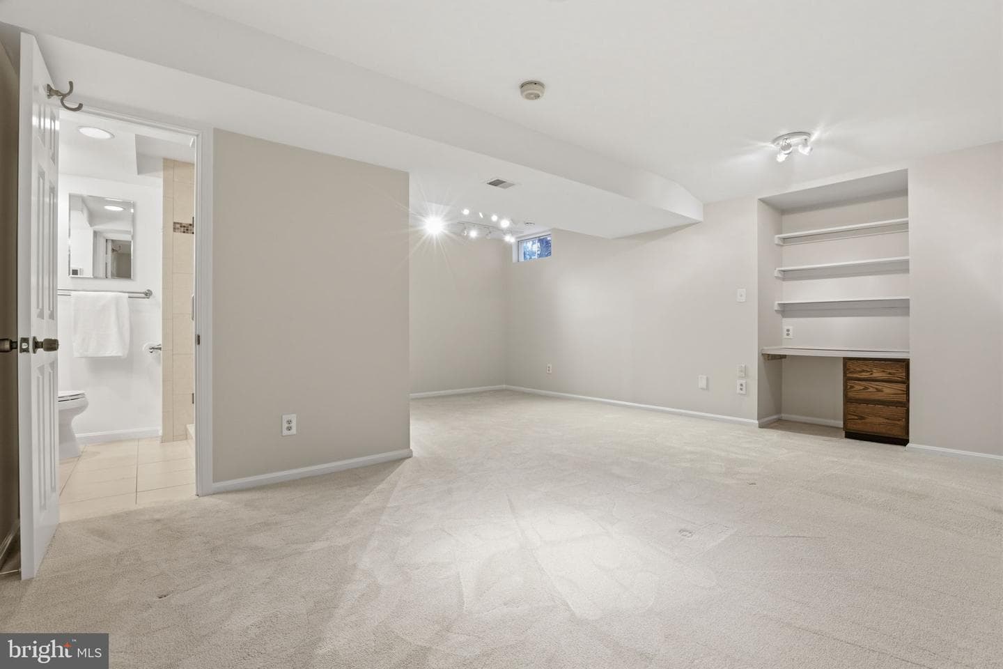 219 Apple Blossom Court photo 41