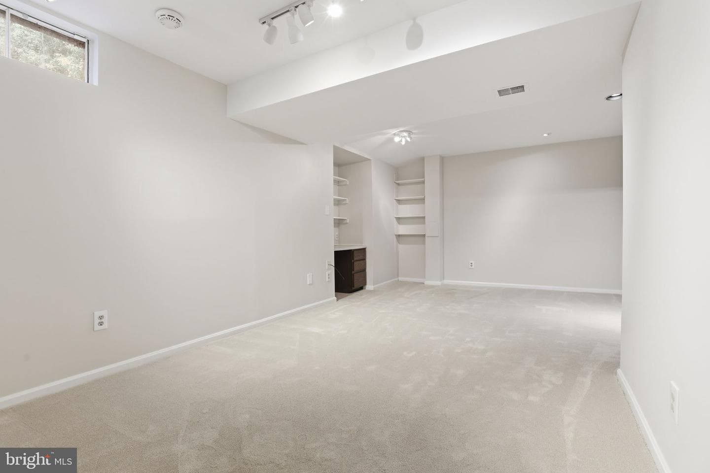 219 Apple Blossom Court photo 42