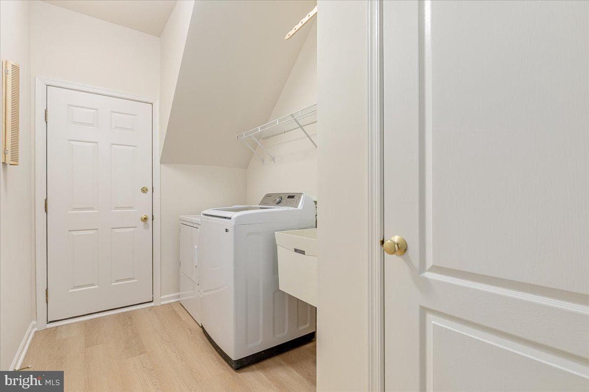 12221 Harbor Town Circle photo 27