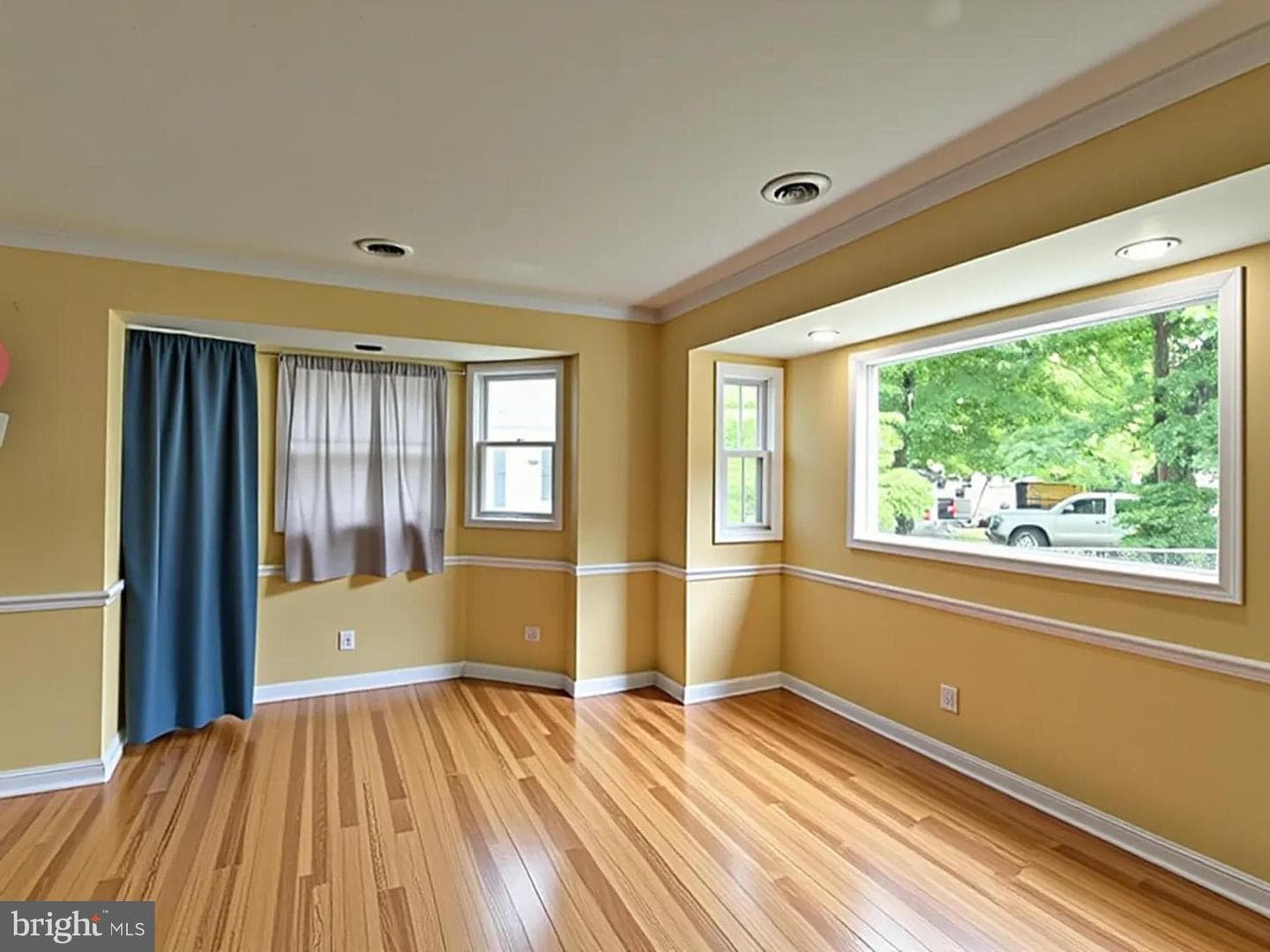 5600 Eleanor Court photo 9