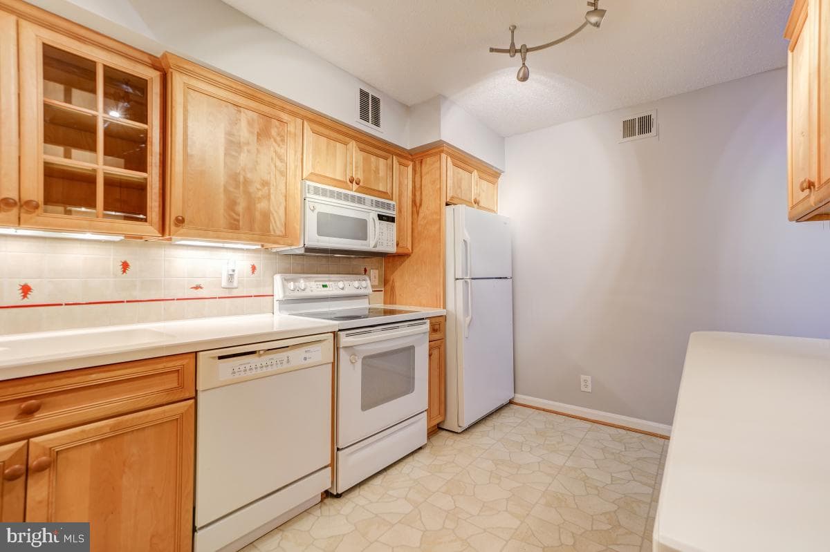 5902 Mount Eagle Drive #1501 photo 16