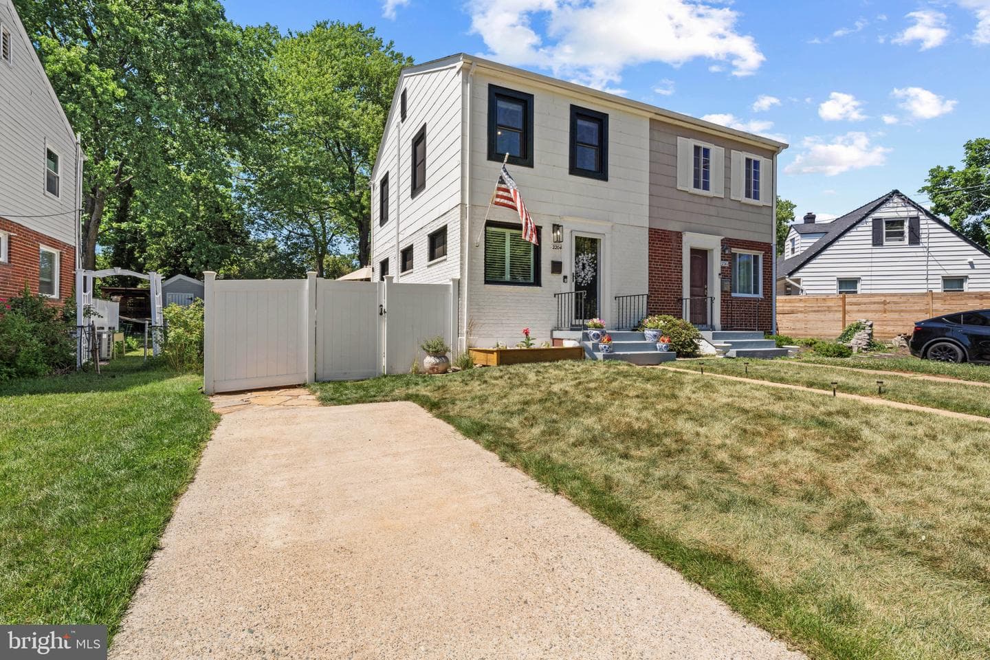 2204 Dartmouth Drive photo 2