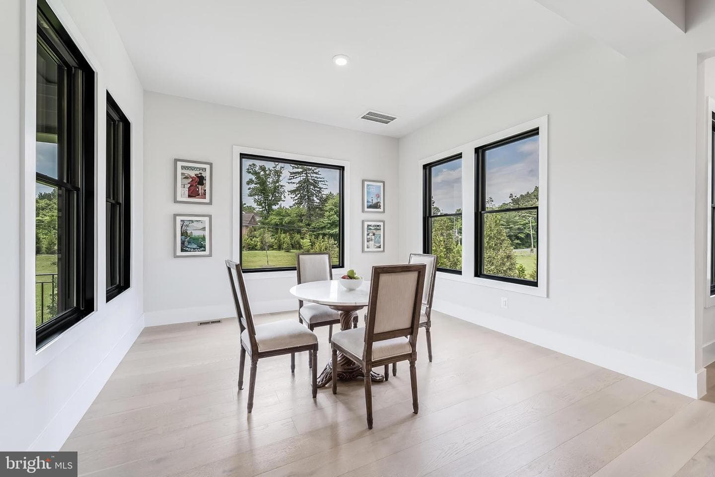 665 Stratford Hill Court photo 22