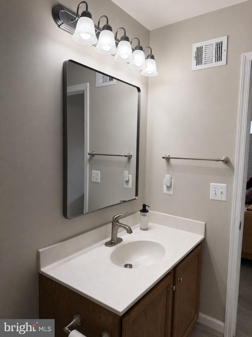 8584 Enochs Drive photo 27
