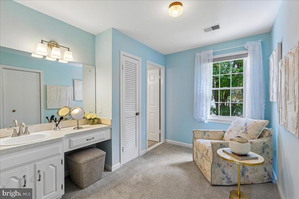9804 Dansk Court photo 28