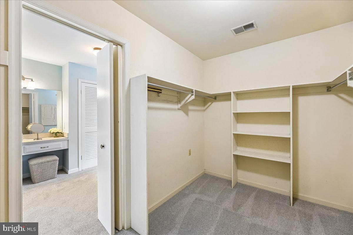 9804 Dansk Court photo 32