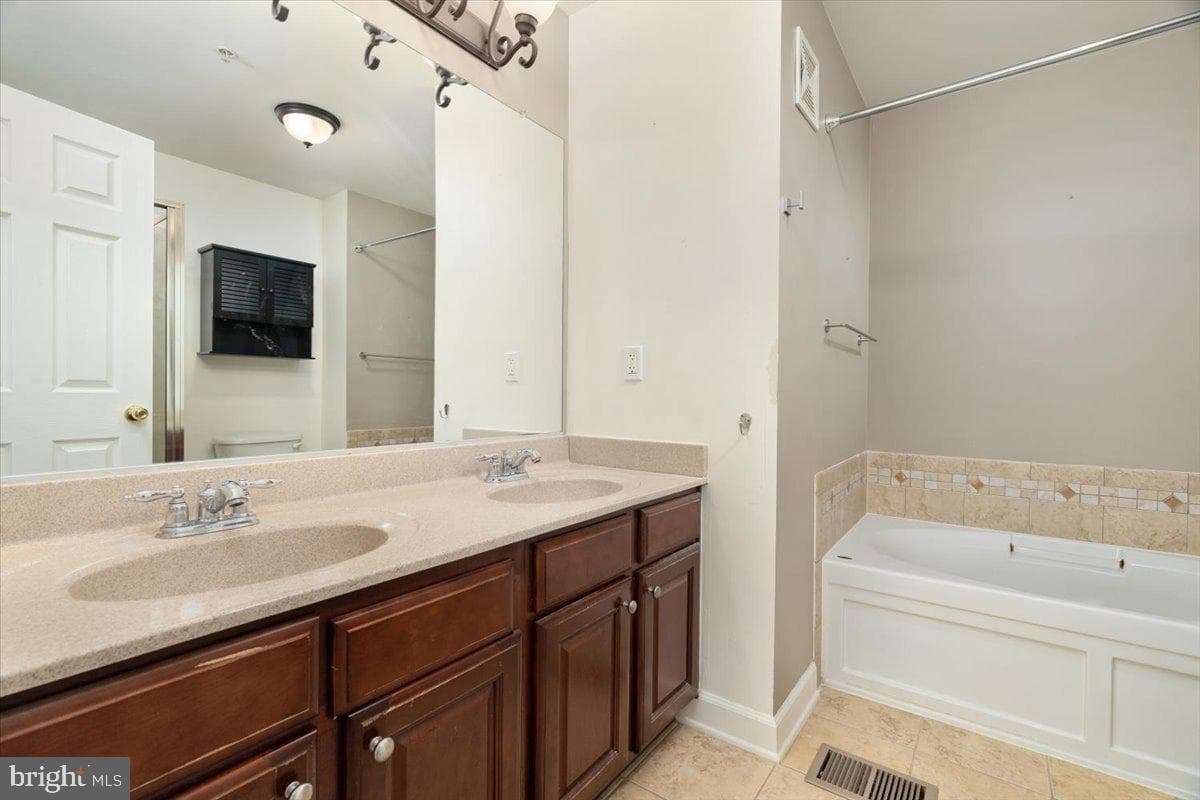 4424 Eastwick Court #a photo 19