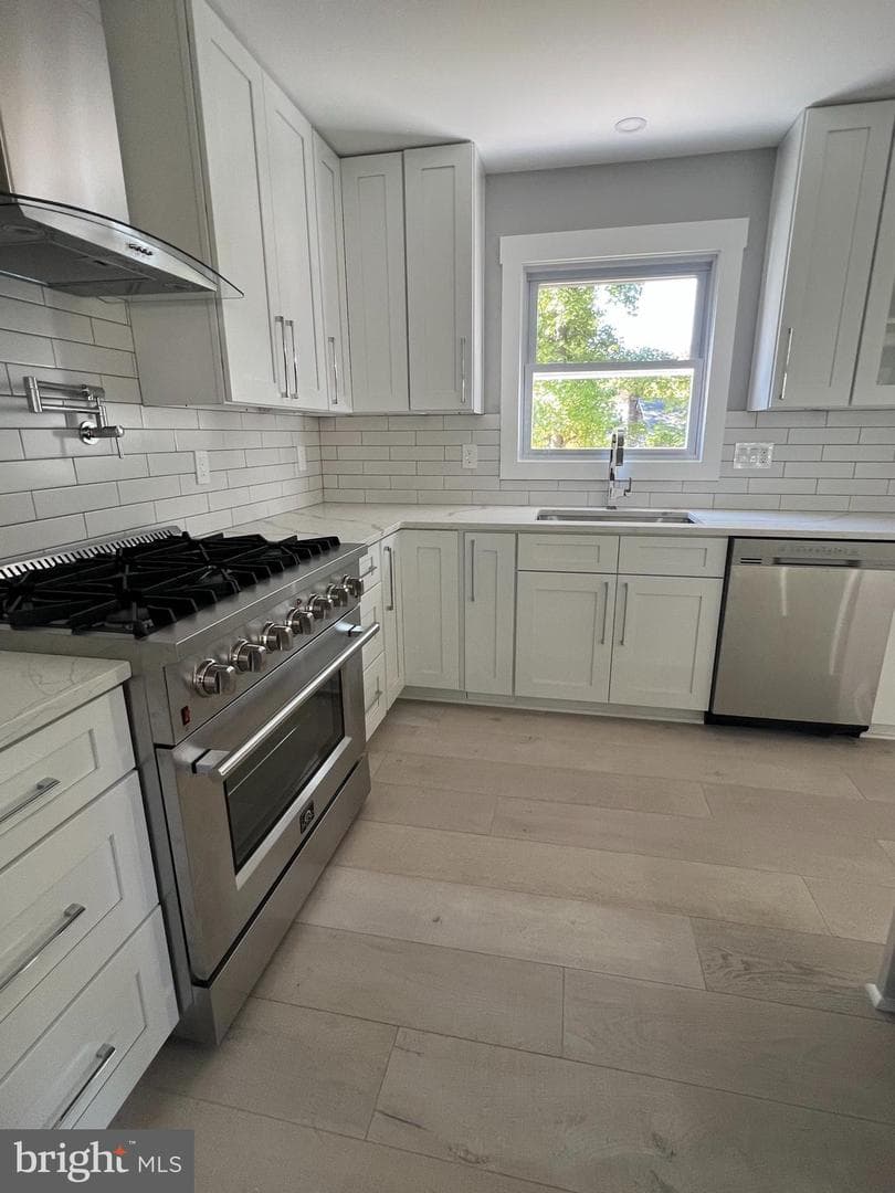 8638 Vernon Avenue photo 18
