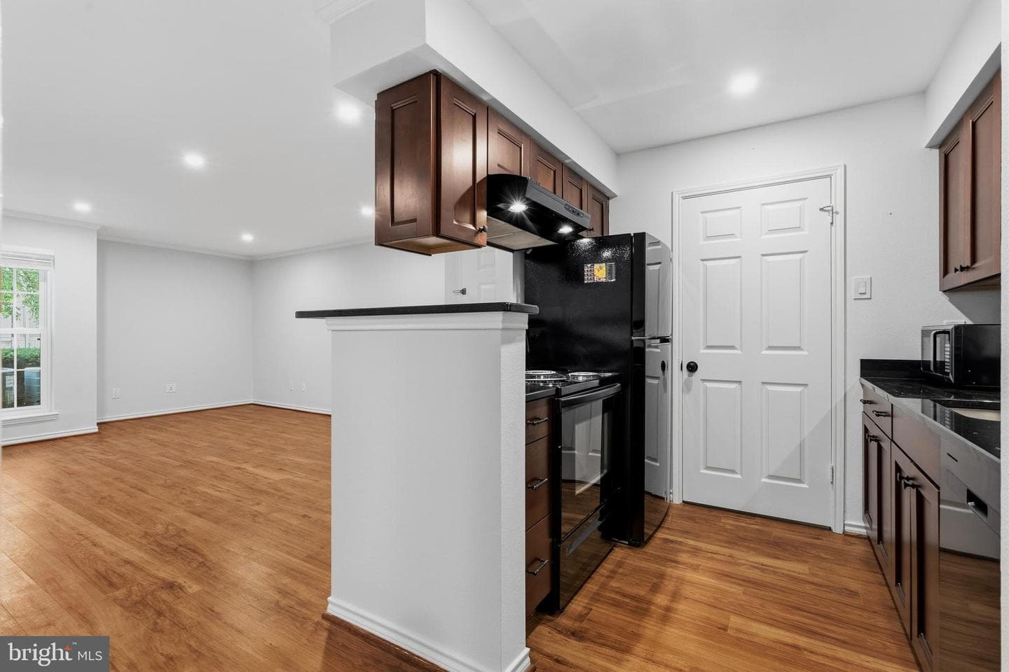 1521 Lincoln Way #104a photo 17