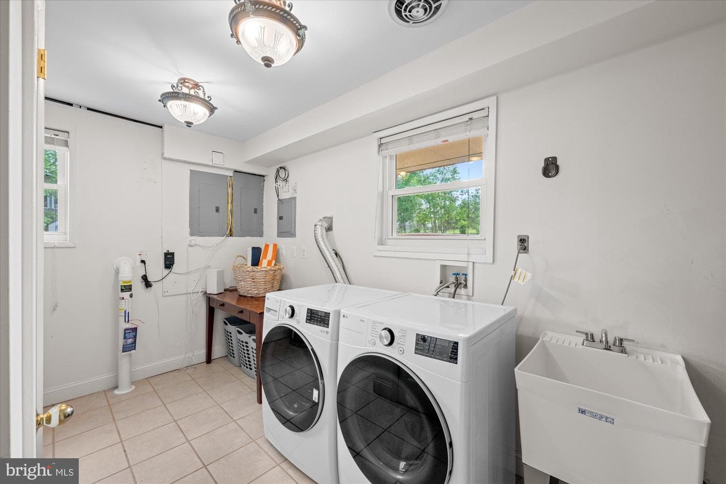 816 Constellation Drive photo 34