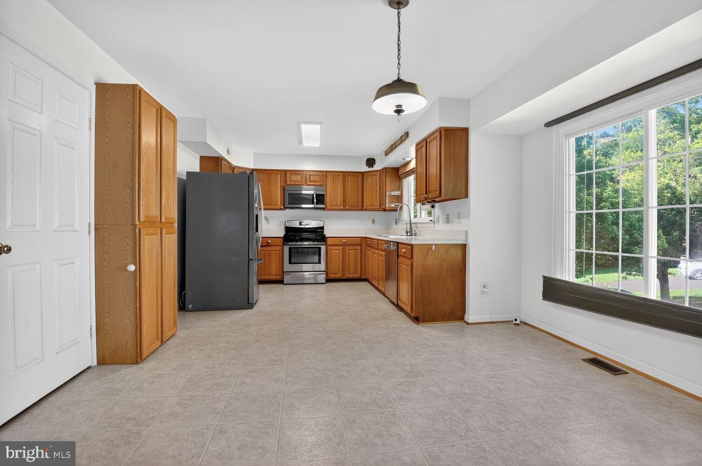 5724 Flagler Drive photo 4