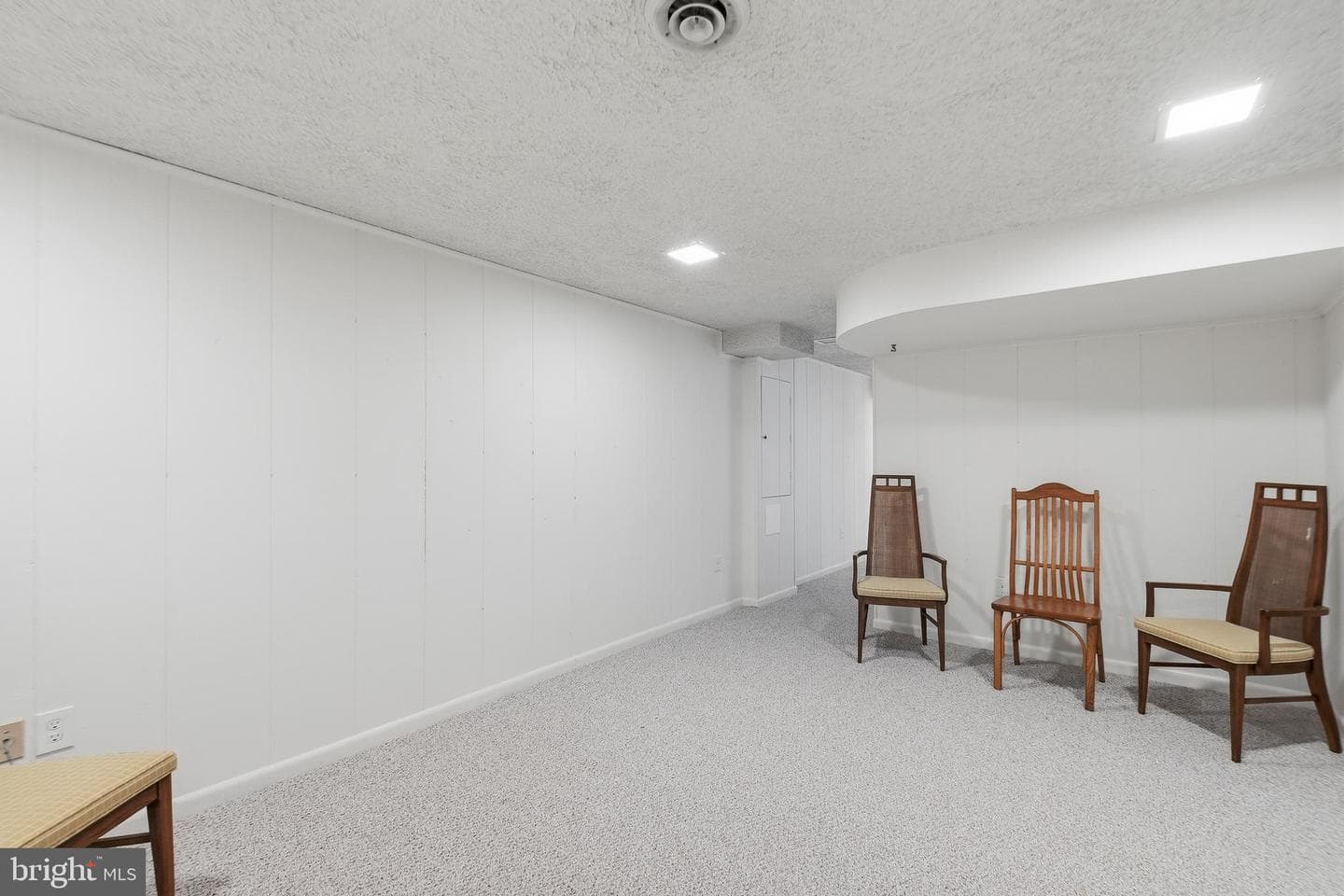 9385 Saddlemount Court photo 40