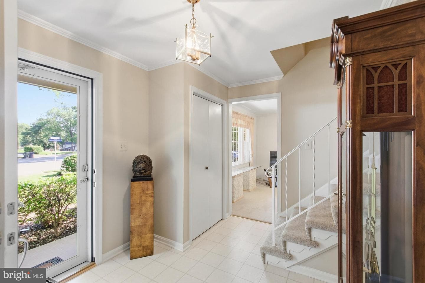 9385 Saddlemount Court photo 7